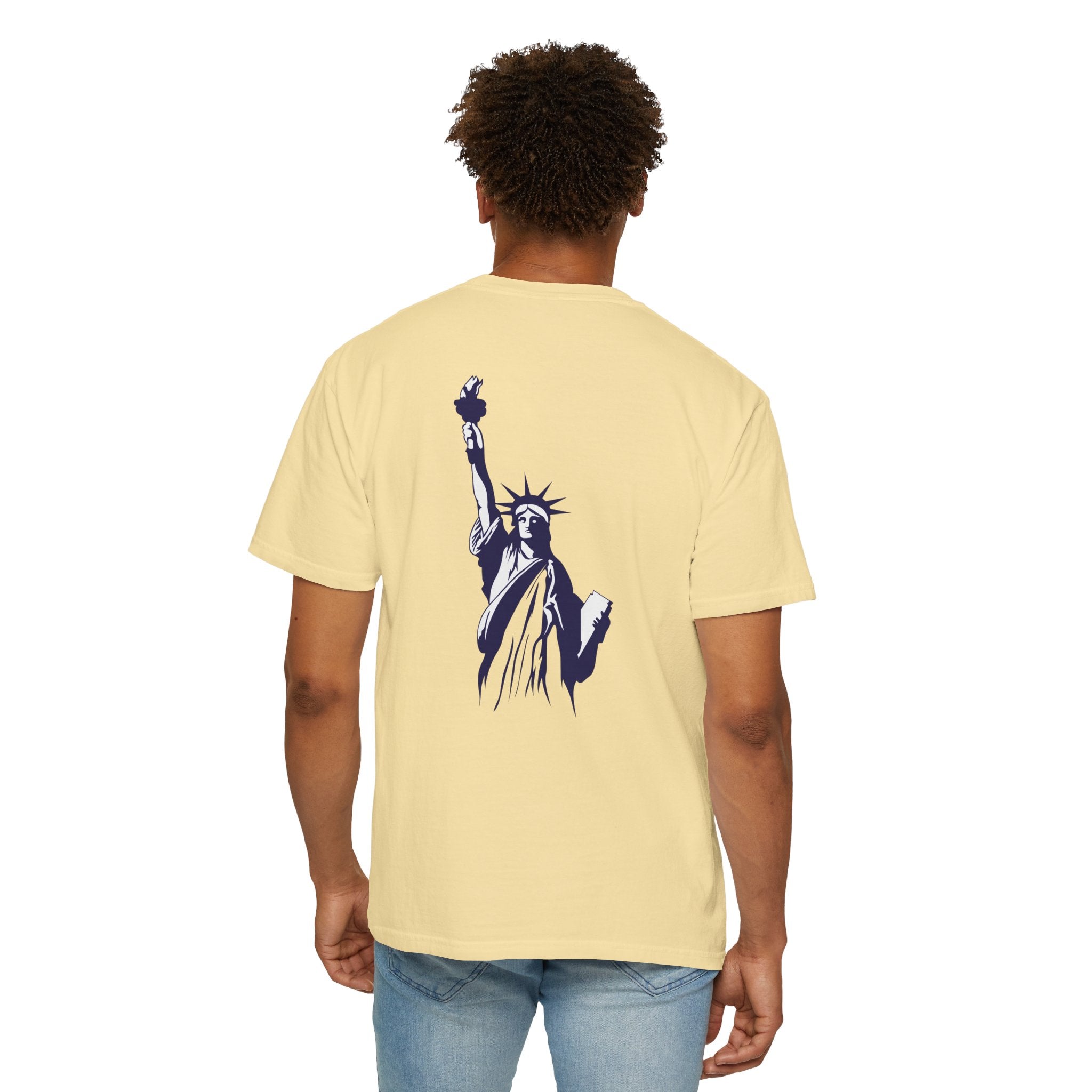 Statue of Liberty Shirt – Vintage USA Graphic Tee, Patriotic Freedom Design, NYC Landmark T-Shirt